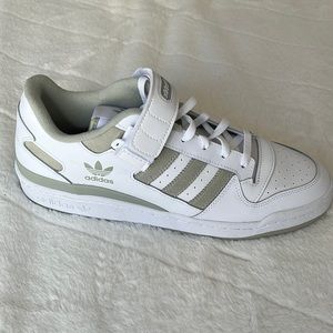 Adidas Forum 84